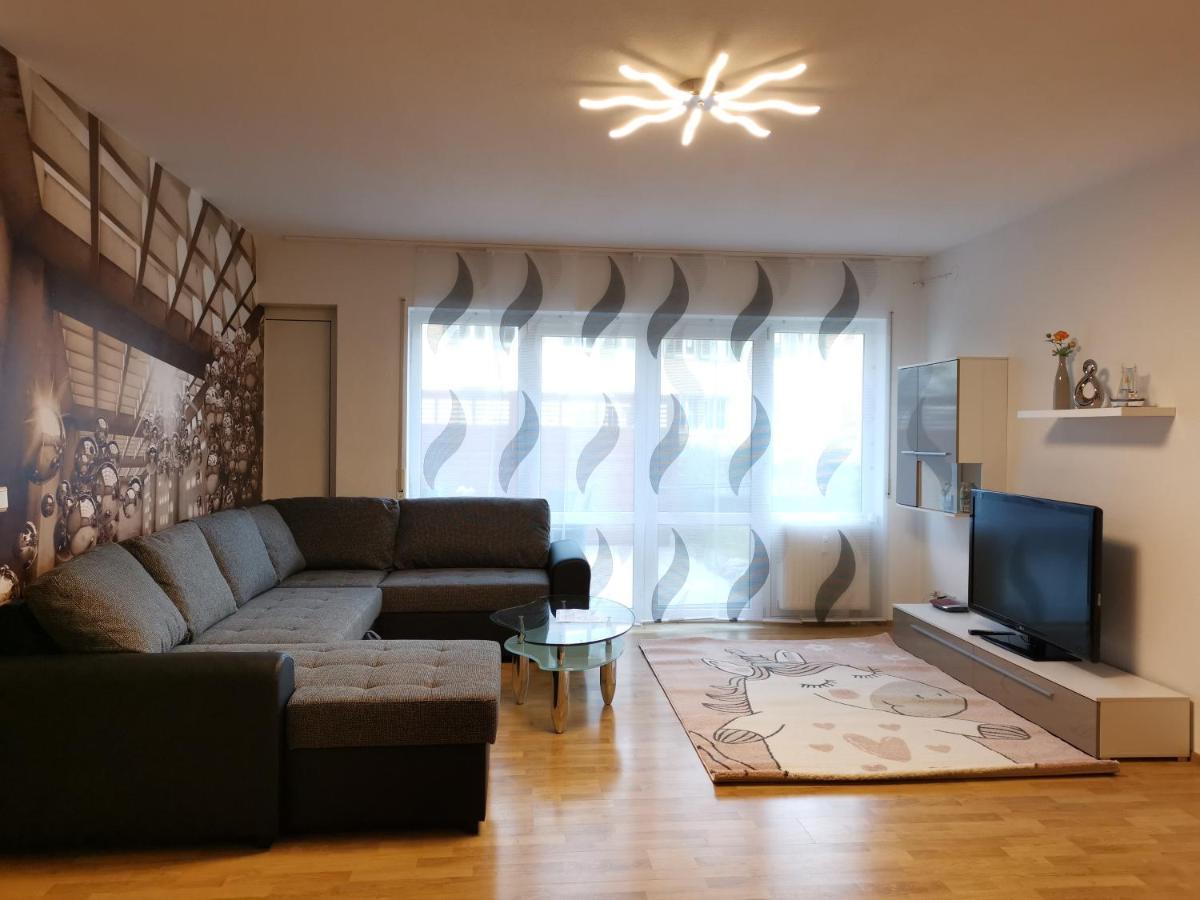 Gute Laune Mit Terrasse Und Garten Zentral FDH Exteriér fotografie